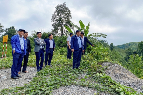 Chủ tịch Hội đồng Quản trị Tổng công ty Phát điện 2 kiểm tra công trình Thủy điện Quảng Trị