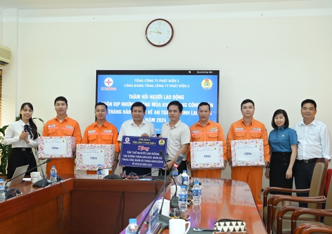Lãnh đạo và Công đoàn EVNGENCO2 thăm, tặng quà tập thể người lao động Nhiệt điện Hải Phòng và Nhiệt điện Phả Lại