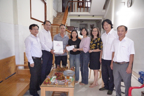 Công ty Thủy điện Sông Bung thăm hỏi và tri ân gia đình CBCNV