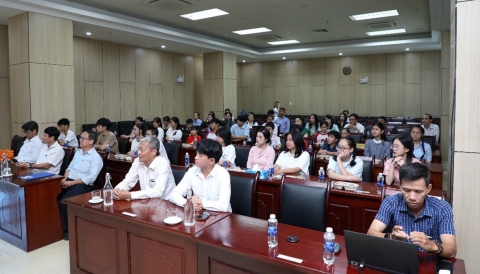 Thủy điện A Vương tuyên dương khen thưởng con CBCNV đạt thành tính cao năm học 2024 - 2025