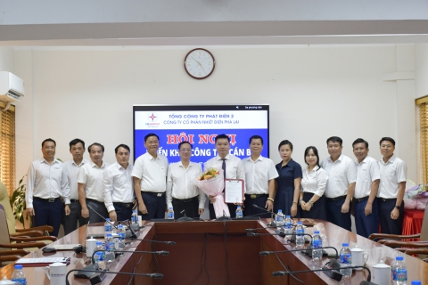 Nhiệt điện Phả Lại: công bố các quyết định về công tác cán bộ