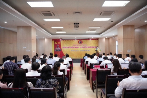 Đảng bộ EVNGENCO2 tổ chức Hội nghị bồi dưỡng nghiệp vụ công tác Đảng năm 2025