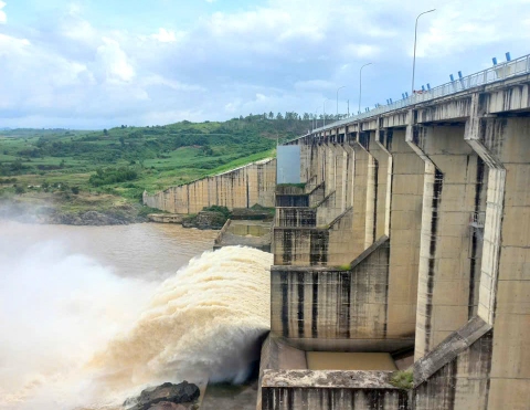 Thủy điện Sông Ba Hạ xả lũ 16.100 m3/s ngày 19/11, vượt lũ lịch sử 1993 và câu hỏi về vai trò của thủy điện?