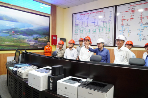 Đoàn đại biểu Quốc hội thành phố Đà Nẵng khảo sát việc thực hiện chính sách, pháp luật trong công tác quản lý và vận hành tại Nhà máy Thủy điện A...