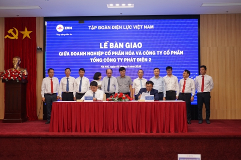 Lễ bàn giao giữa doanh nghiệp cổ phần hoá và Công ty cổ phần EVNGENCO2
