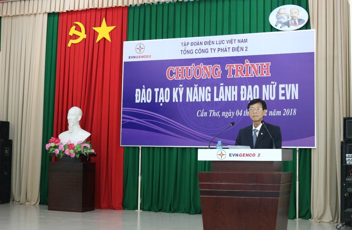 Ông Nguyễn Nghiêm Lĩnh – Phó Trưởng Ban TCNS, Phó Ban VSTBPN Tập đoàn Điện lực Việt Nam phát biểu tại lễ khai mạc khóa đào tạo/ Ảnh: Ngọc Yến