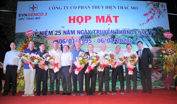 tm hop mat 3 hieu chinh