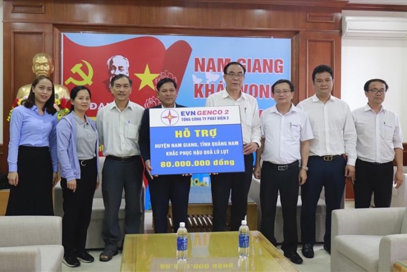Công đoàn EVNGENCO 2 đồng hành cùng người dân Quảng Nam sau mưa lũ