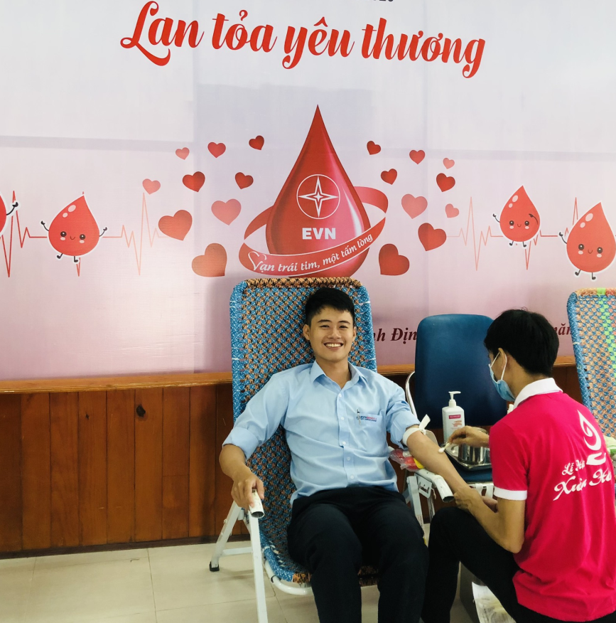 Hiến máu tình nguyện mang lại giá trị nhân văn cao cả, cứu giúp những người đang cần chúng ta nhất. Hãy xem hình ảnh và cùng tham gia phong trào hiến máu để lan tỏa giá trị sống đầy ý nghĩa này.