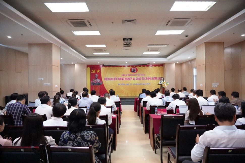 Đảng bộ EVNGENCO2 tổ chức Hội nghị bồi dưỡng nghiệp vụ công tác Đảng năm 2025