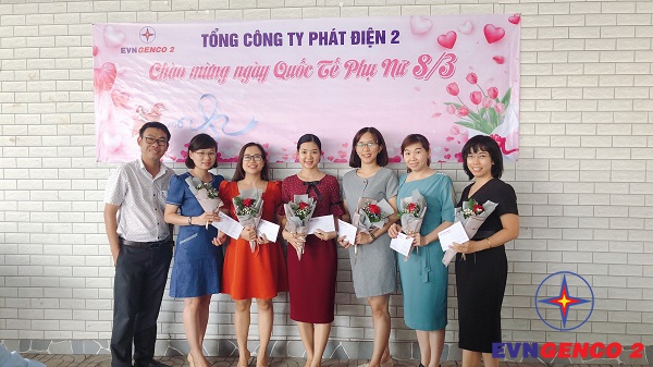Ngày Quốc tế Phụ nữ: Ngày hội của những người phụ nữ vĩ đại nhất đã tới. Chúc mừng Ngày Quốc tế Phụ nữ và hãy xem những hình ảnh tuyệt đẹp của phụ nữ Việt Nam.